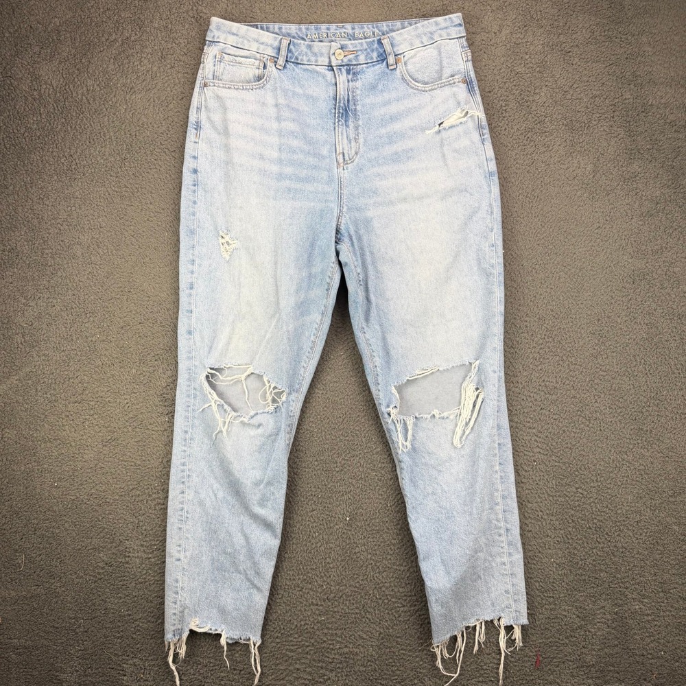 American Eagle Curvy Mom Jean Womens 14 Light Wash Distressed Strigid Denim